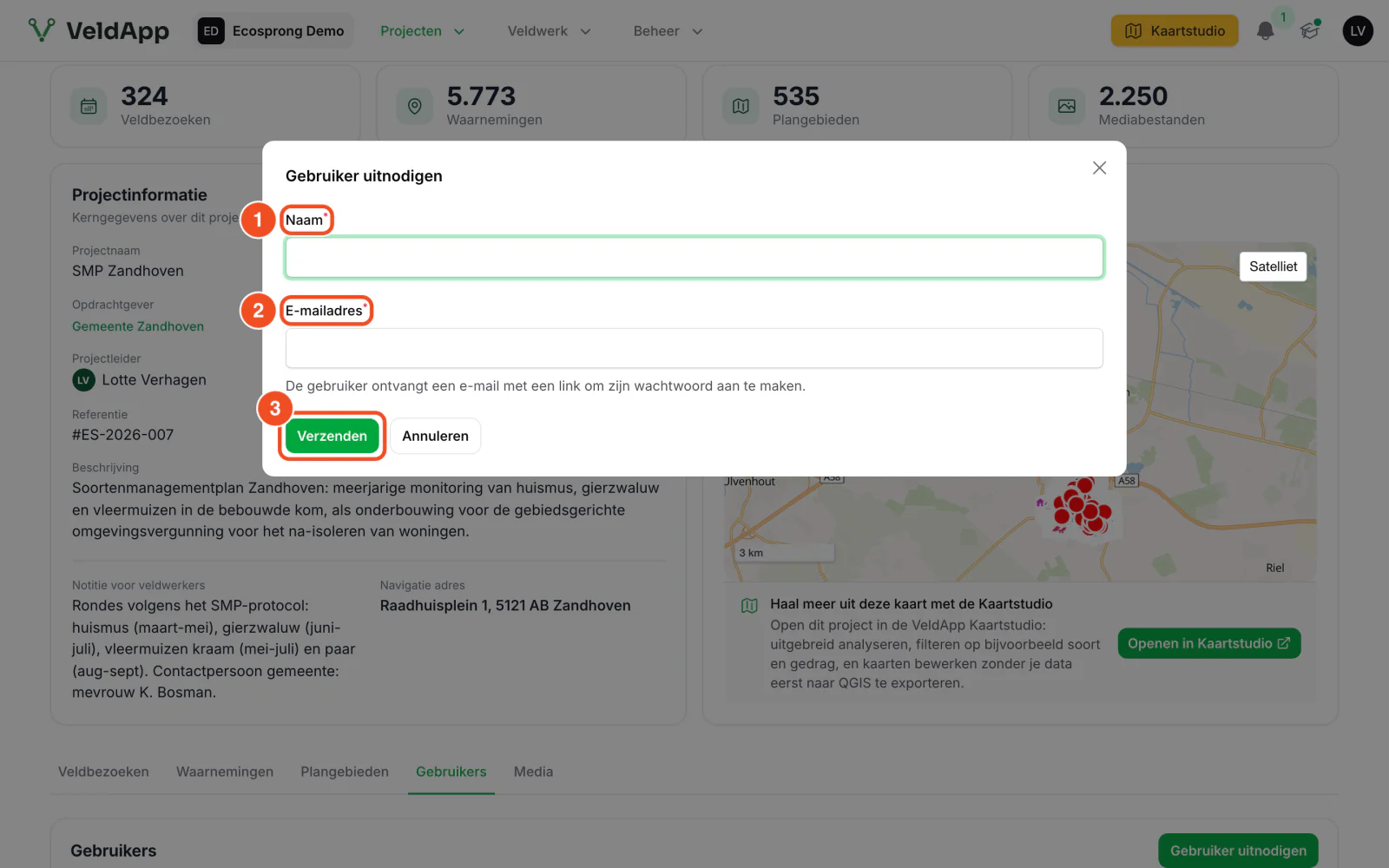 Het venster Gebruiker uitnodigen op een project met de velden Naam en E-mailadres en de knop Verzenden