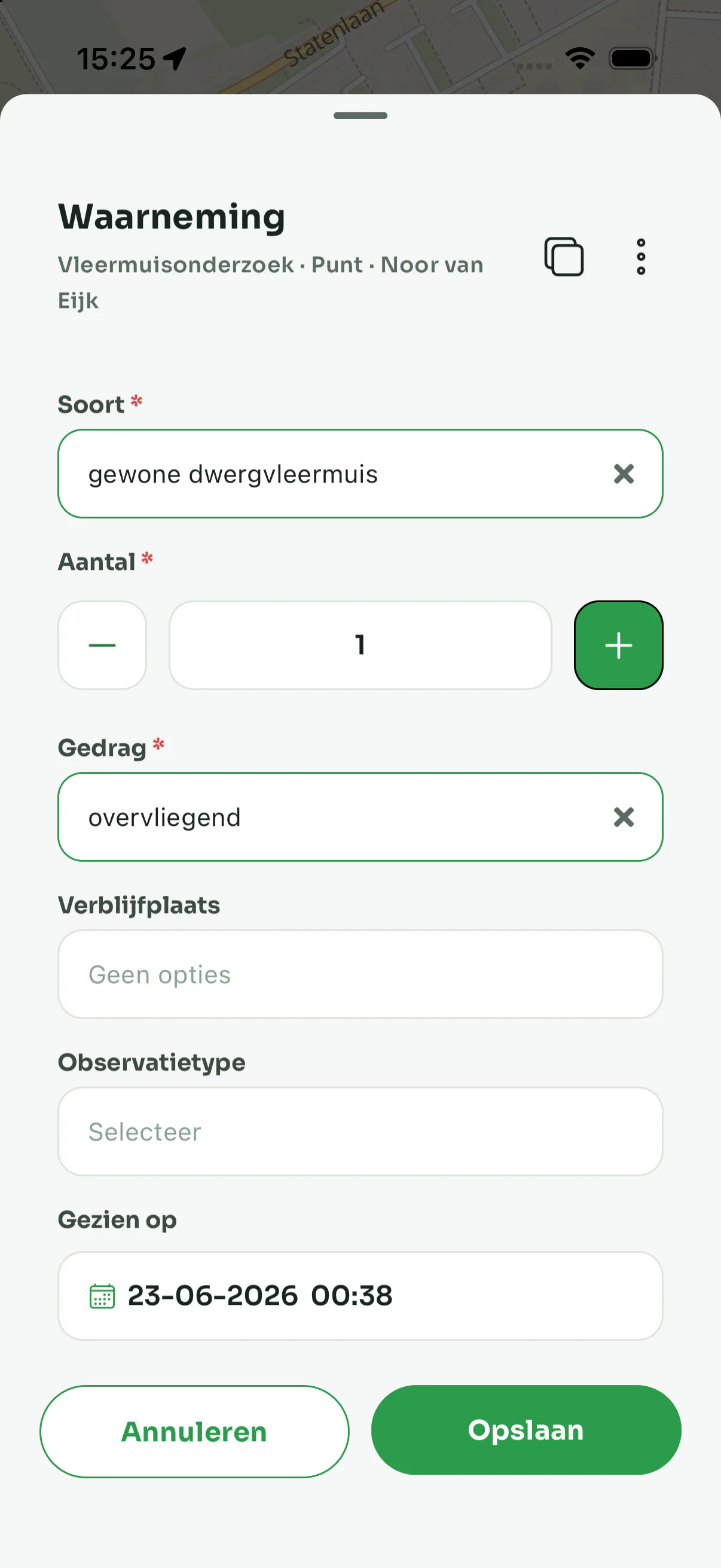 Het waarnemingsformulier in de app: soort, aantal, gedrag, verblijfplaats, observatietype en het tijdstip, met de knoppen annuleren en opslaan
