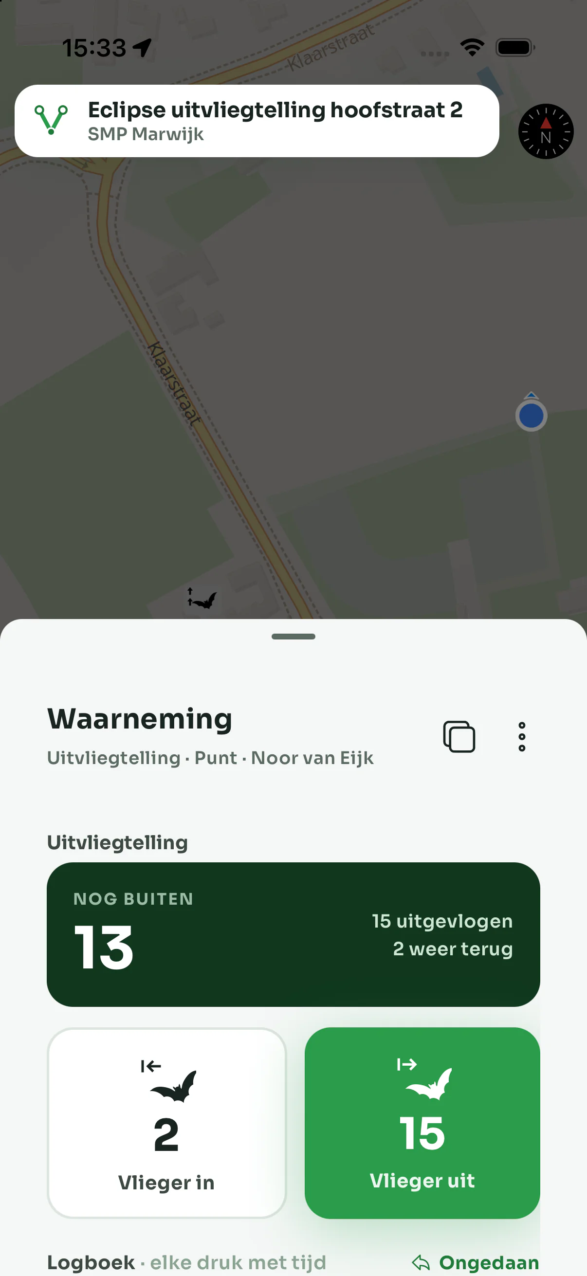Het veldtype uitvliegtelling in de app: het saldo Nog buiten, de knoppen Vlieger in en Vlieger uit en onderaan het logboek en Ongedaan