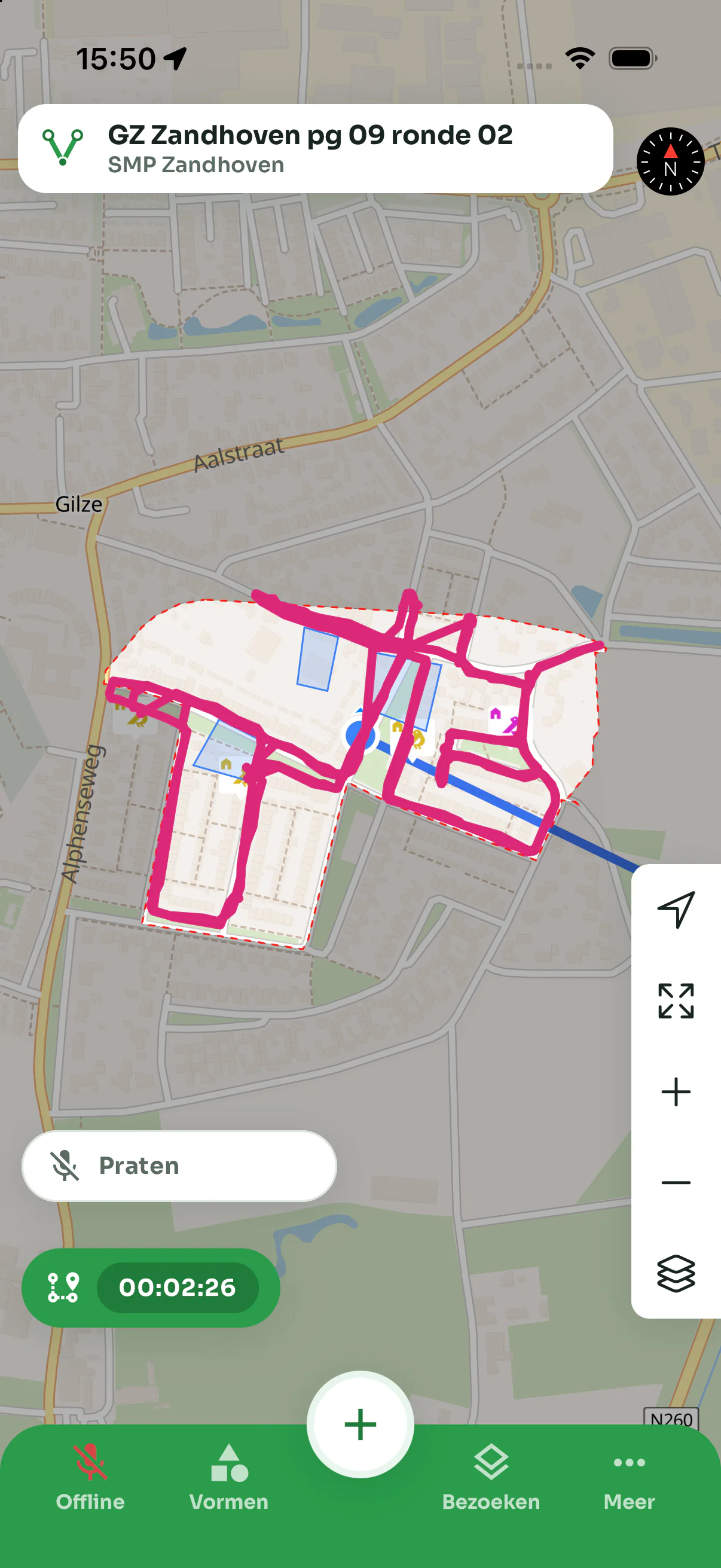 De looplijnen van een ronde op de stratenkaart, binnen het plangebied, met linksonder de knop van het spraakkanaal en de timer van de tracking